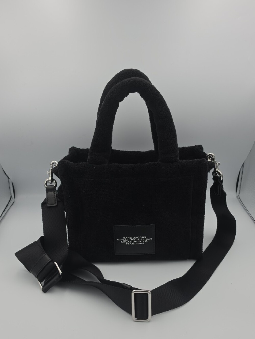 Marc Jacobs Black/White Sherpa Terry Cloth "The Tote Bag" Small Tote (EUC)🖤🤍🖤 - Picture 11 of 11